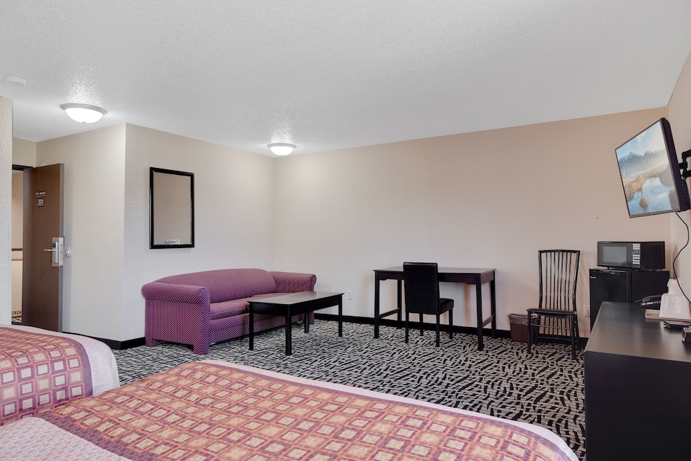 Americas Best Value Inn 15/53