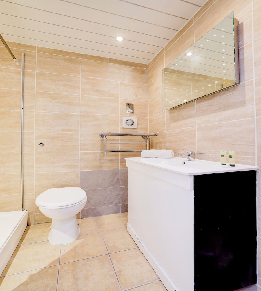 OYO The Chiltern Hotel 43/45