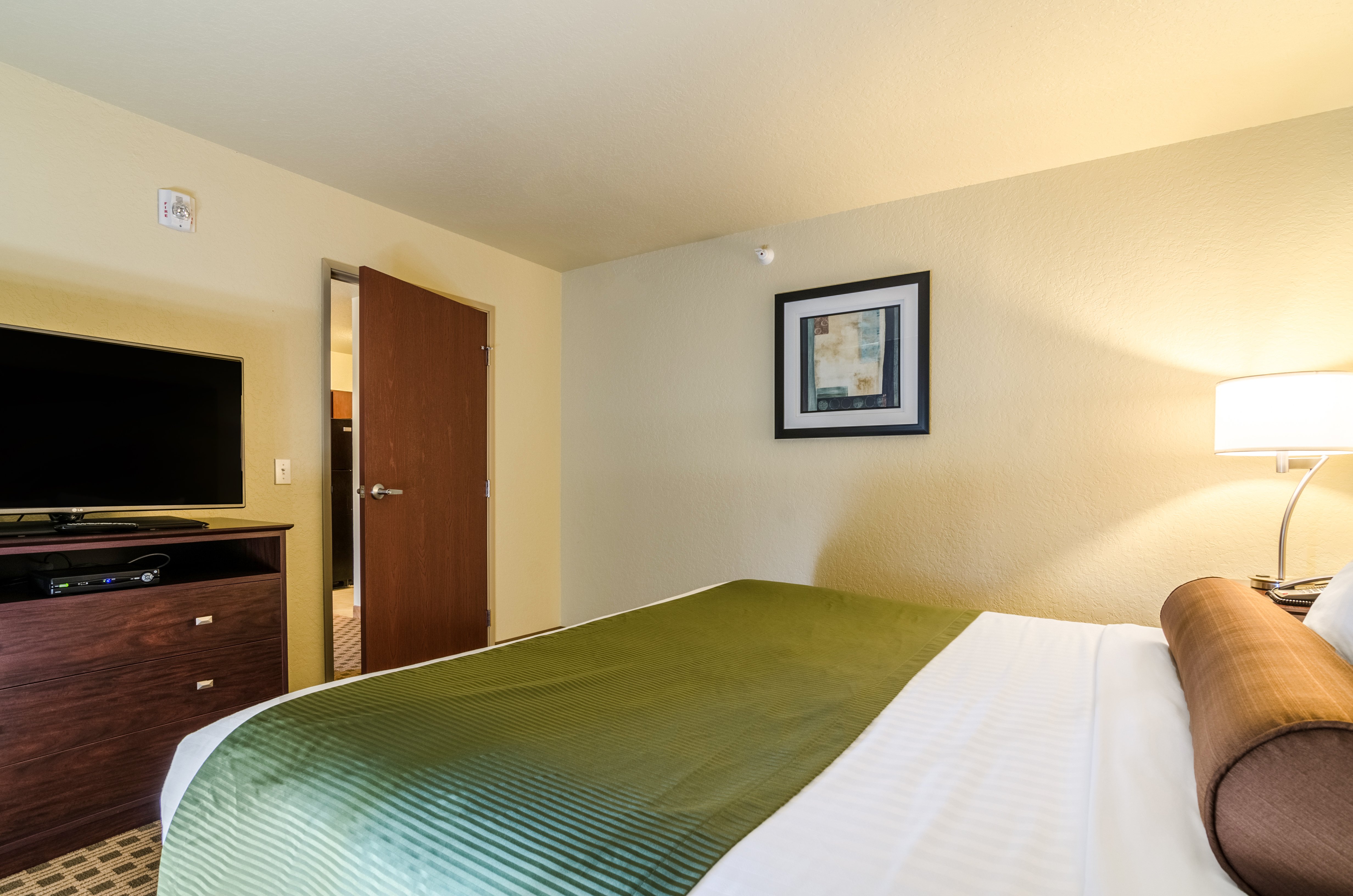 Cobblestone Inn and Suites Cambridge 12/38