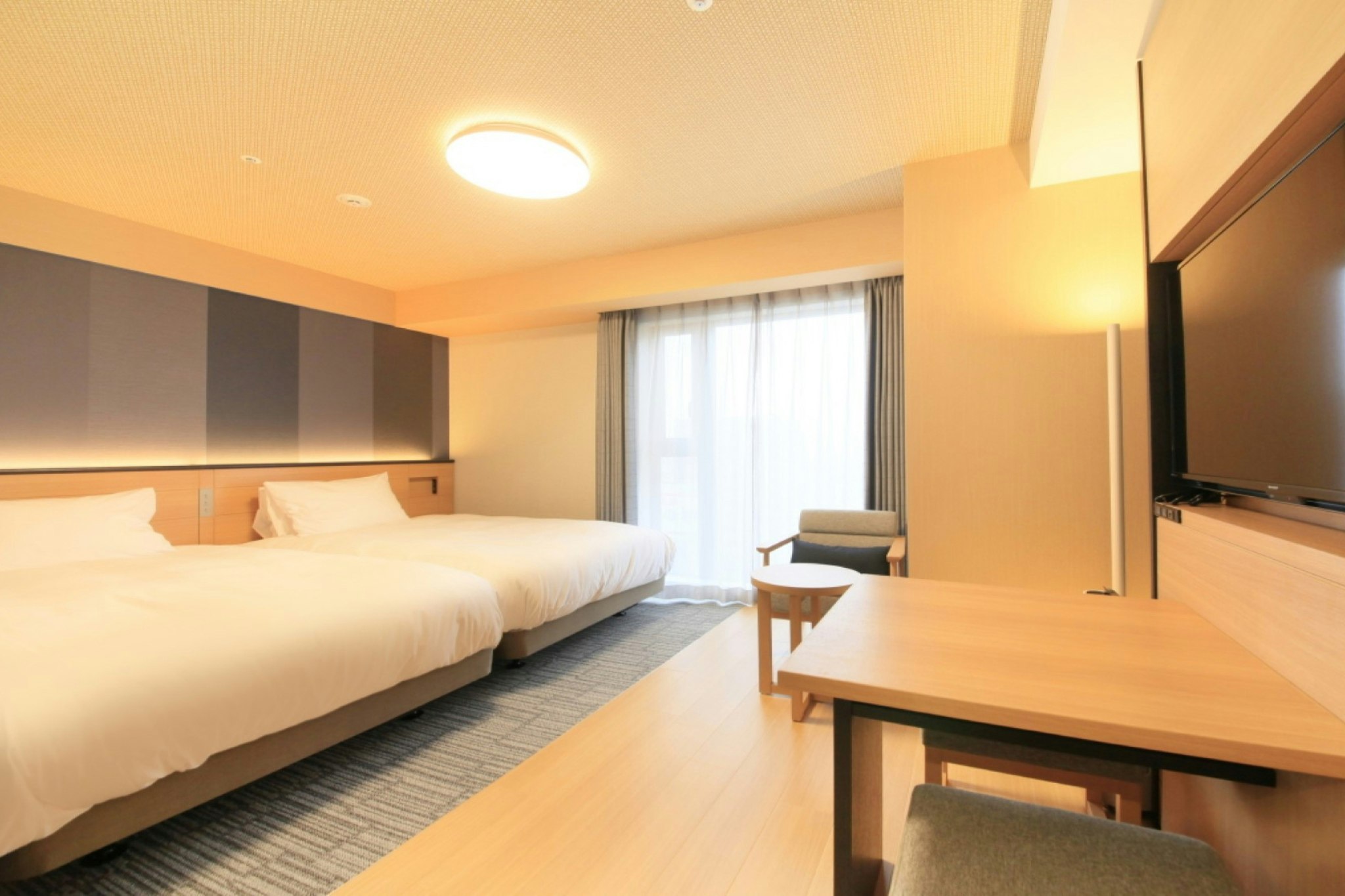 ROOM, TWIN BEDS, SMOKING