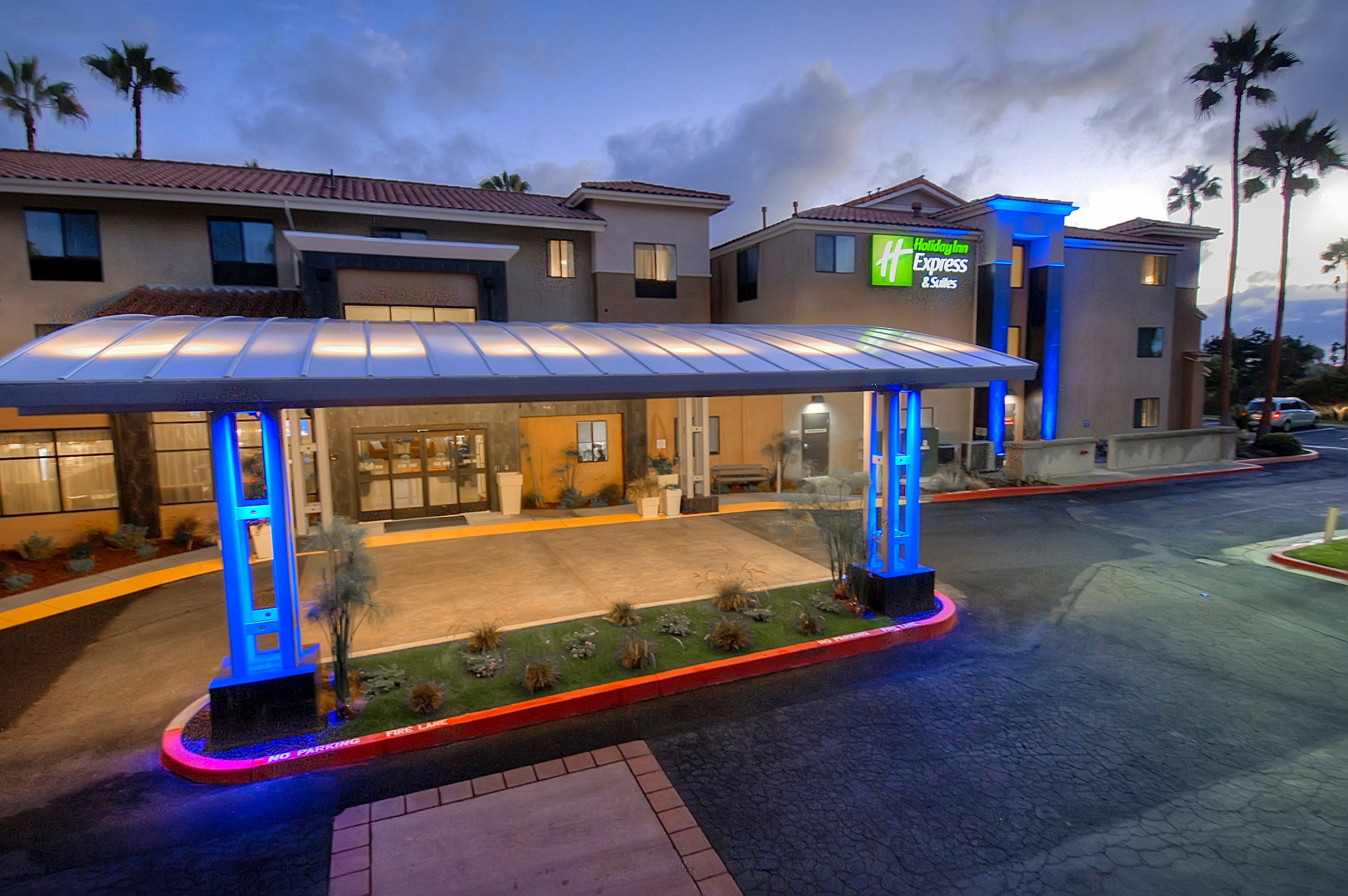 Holiday Inn Express Hotel & Suites Carlsbad Beach 35/45