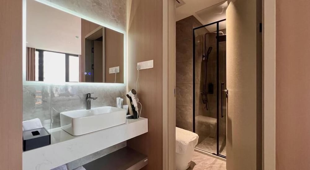 Landison Hotel Penang 47/50