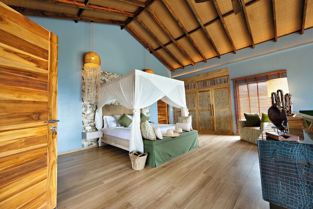 SUNSET, SUITE, PRIVATE POOL