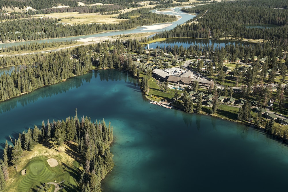 Fairmont Jasper Park Lodge 76/79
