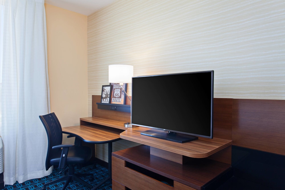 Fairfield Inn Suites Tucumcari 42/45