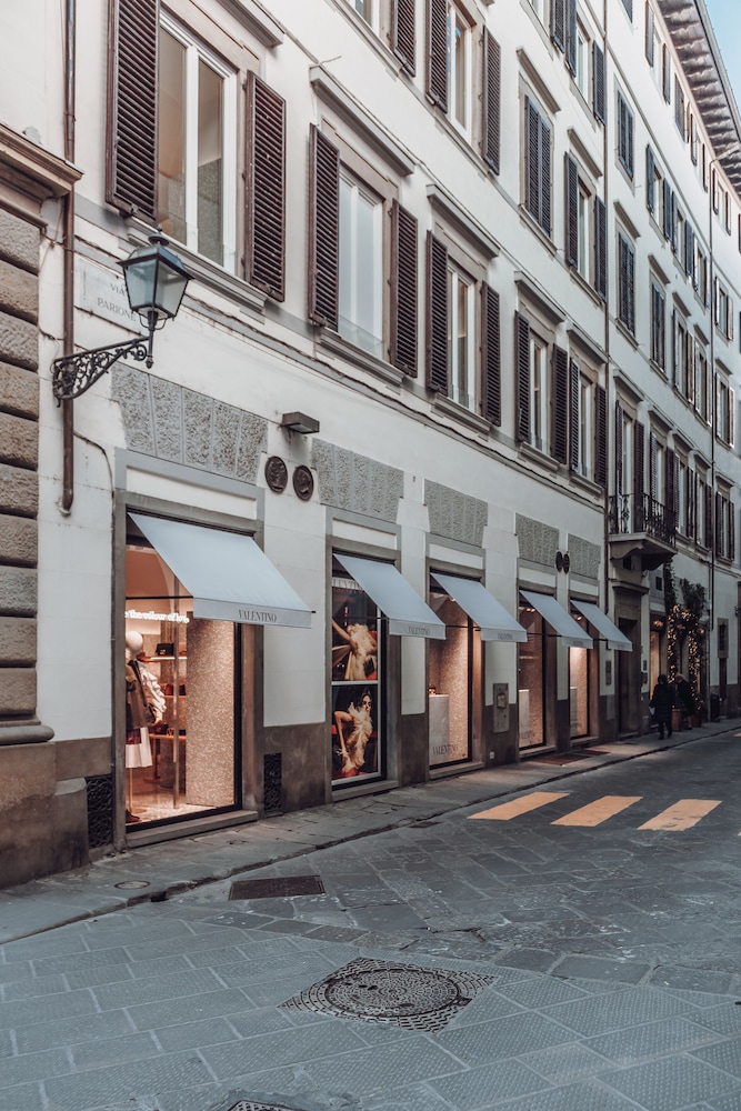Tornabuoni Place 37/48