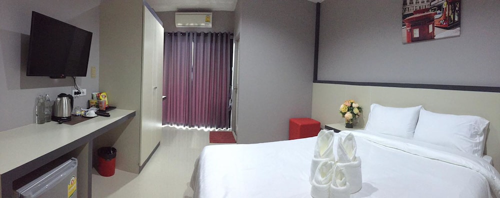 Avenue Residence 7/18