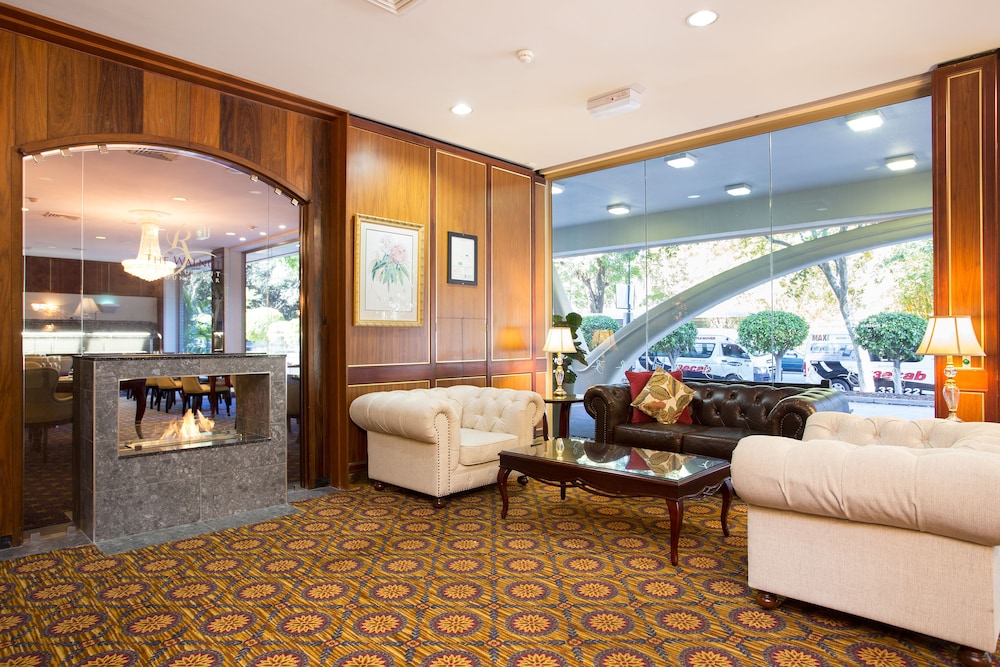 Royal on the Park Hotel and Suites 35/57