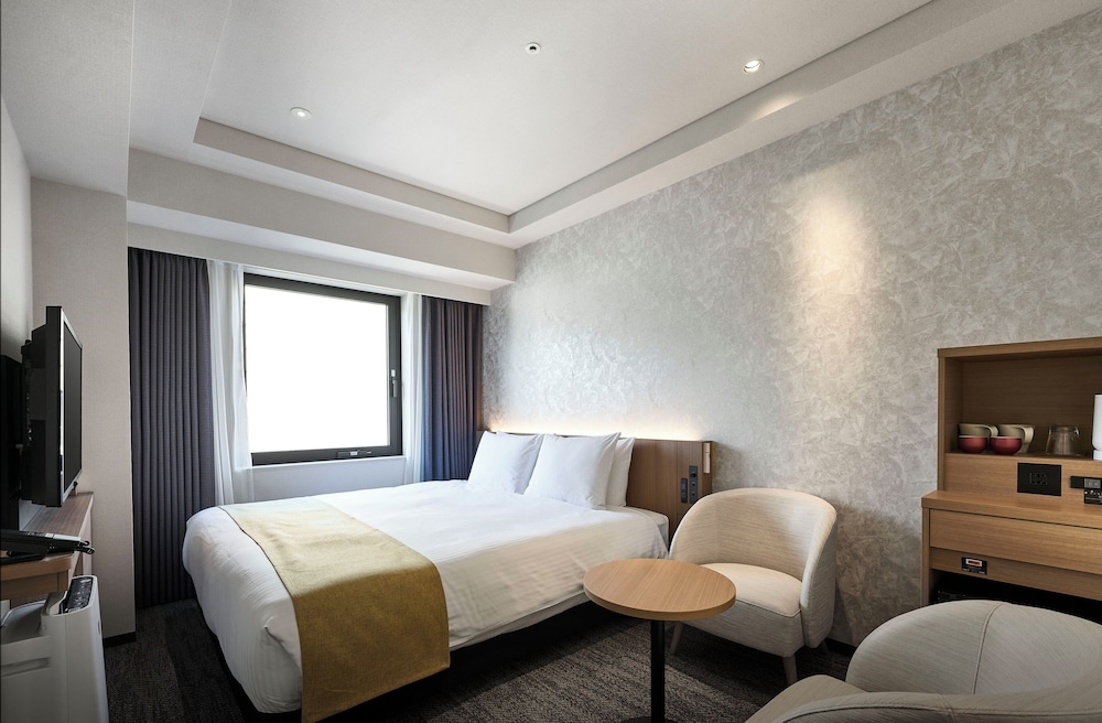 Daiwa Roynet Hotel Ginza Premier 32/64
