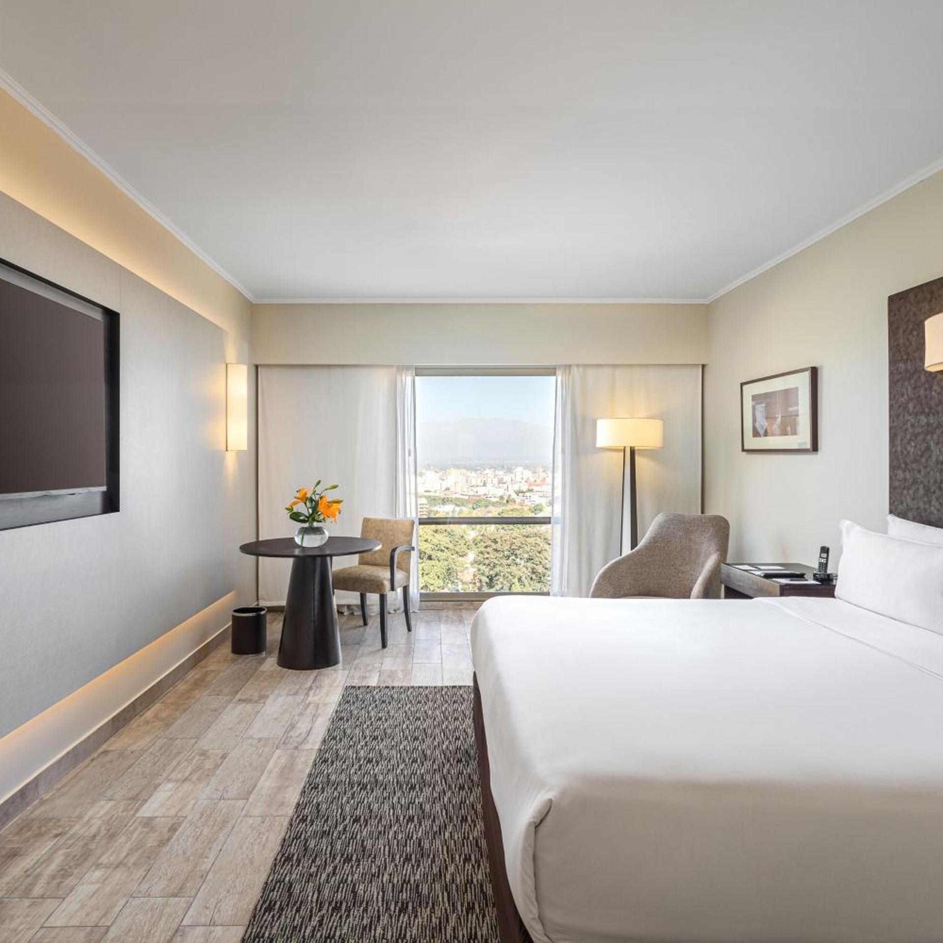 Guest Room, Classic, King Bed, Valley View, City View، SHERATON SALTA HOTEL 2/5