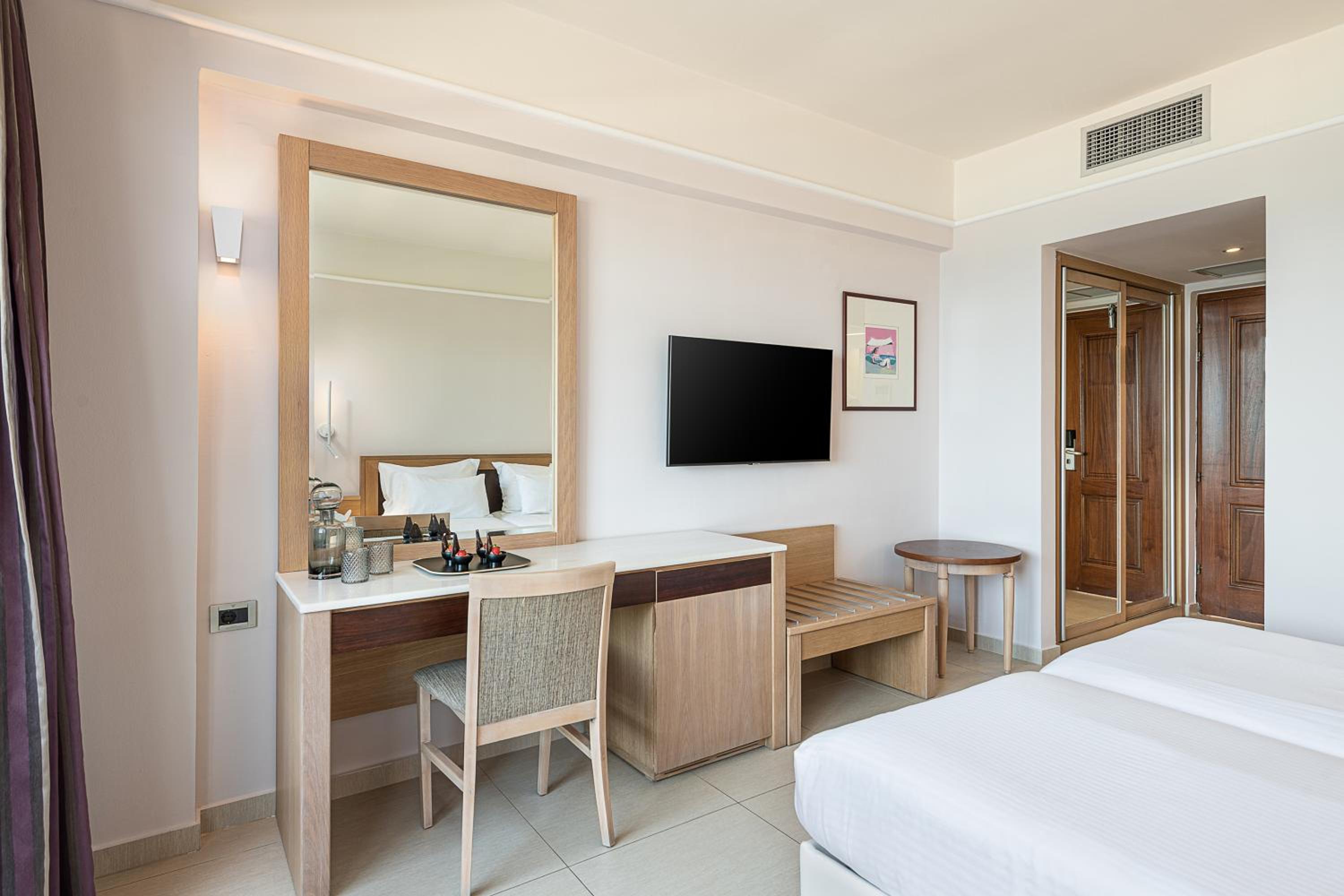 غرفة بسرير مزدوج بإطلالة على البحر، Porto Platanias Beach Resort & Spa 10/10