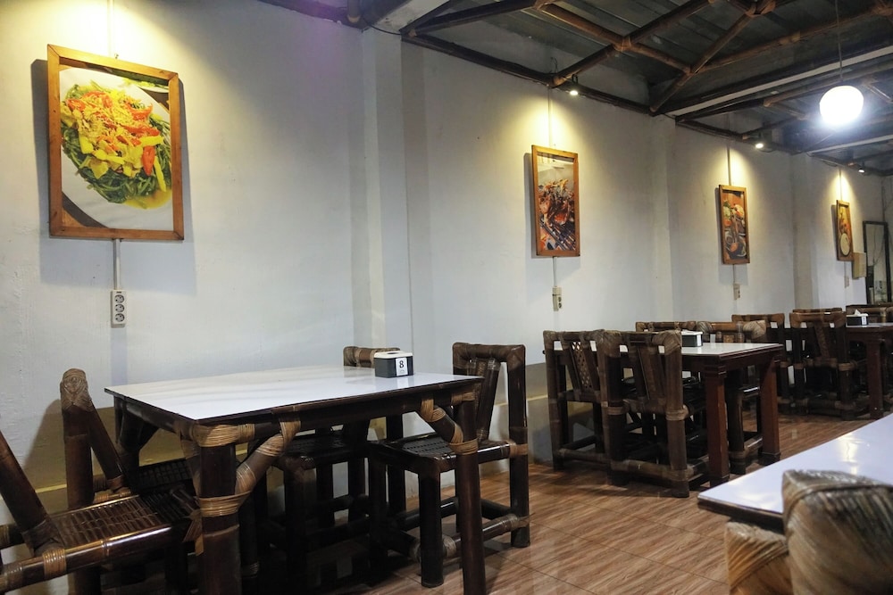 Saung Balibu Hotel 57/68