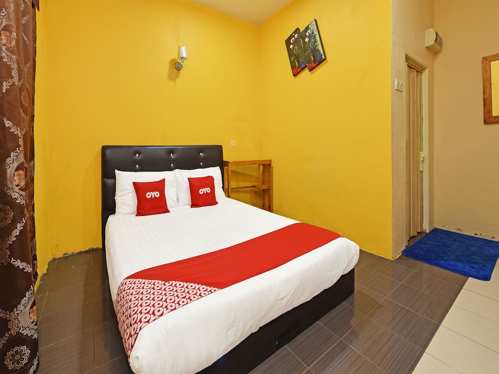 Hotel O Awan Biru Motel 22/33