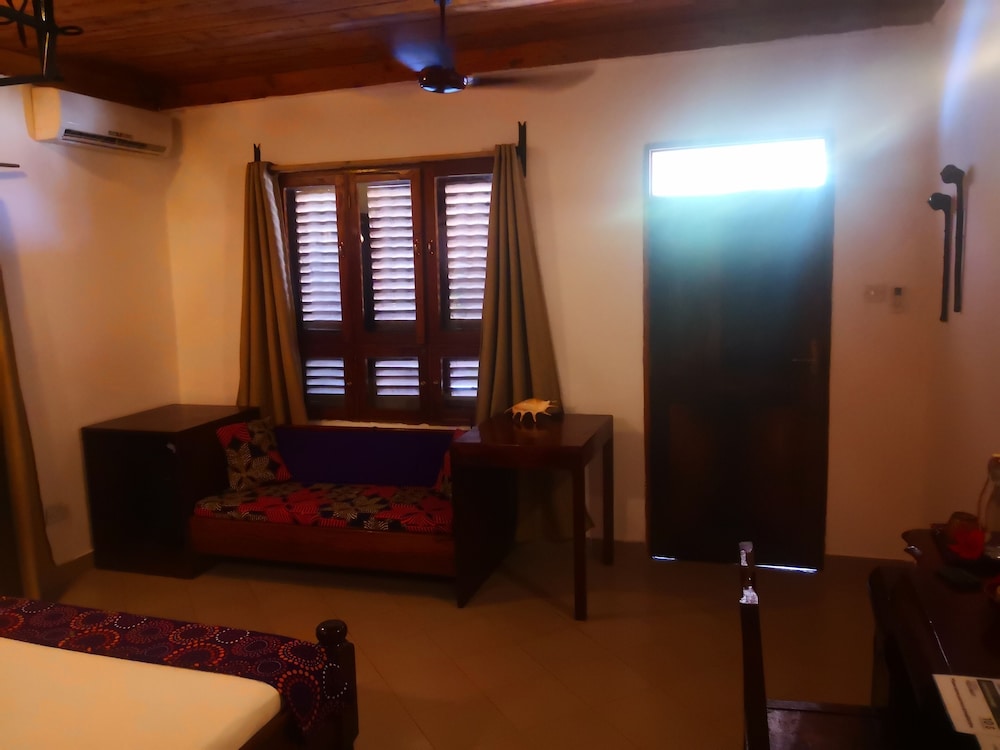 Mambo Ocean Resort 19/50
