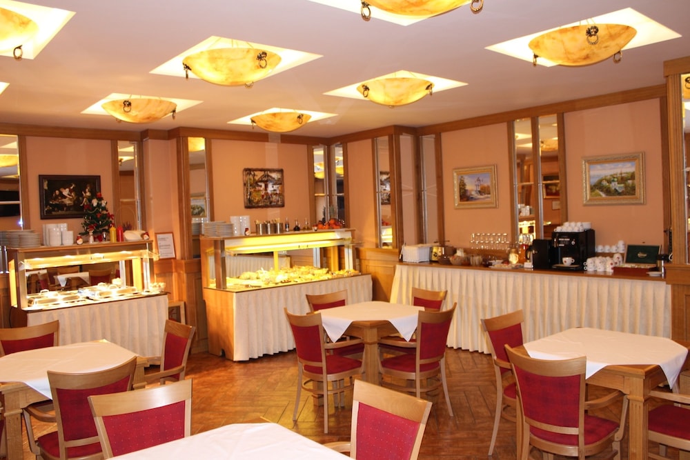 Hotel Askania 48/51