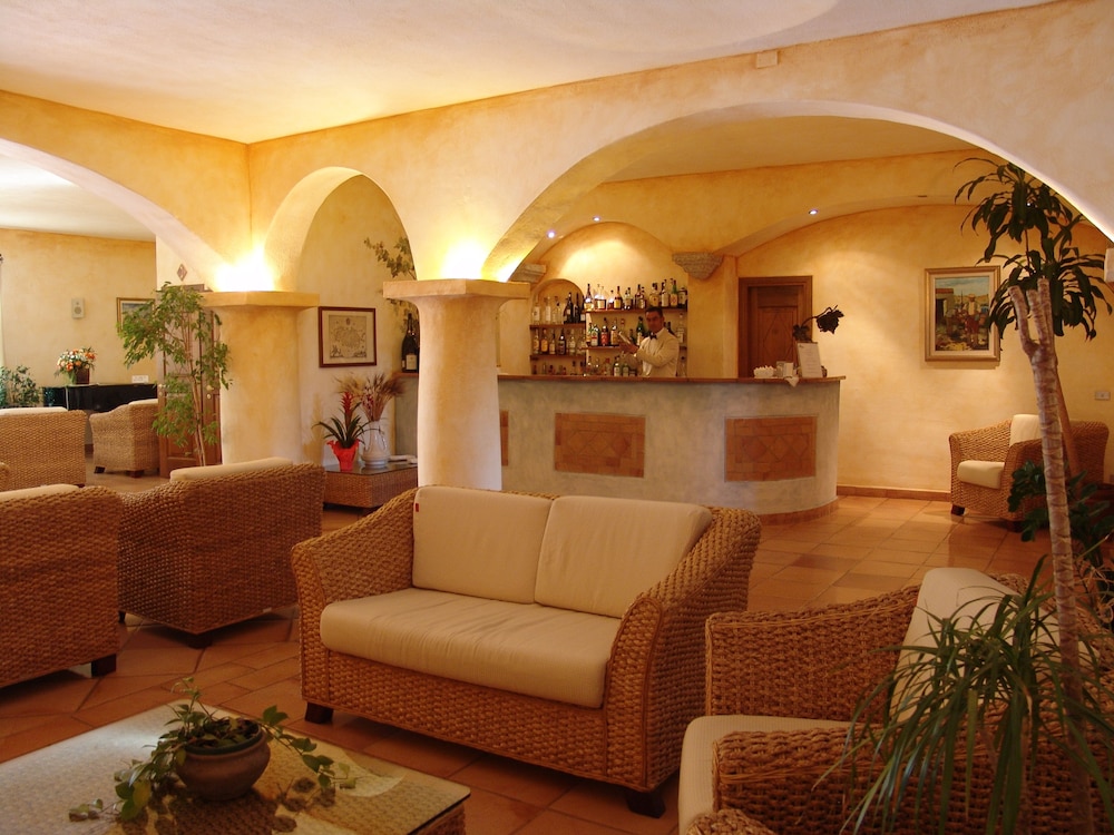 Lobby at Felix Airone, ARZACHENA
