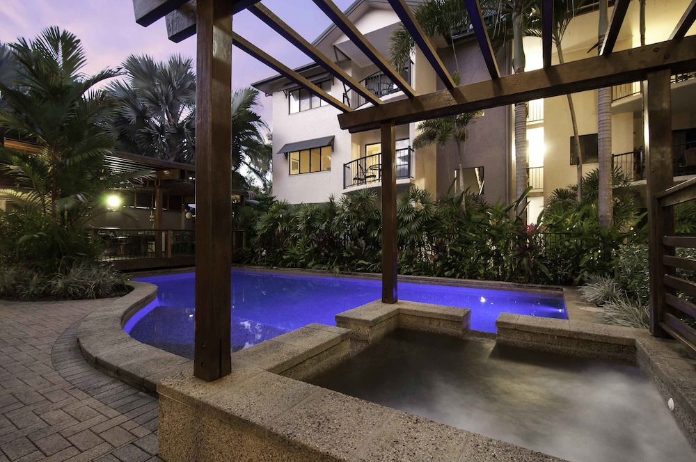 Bay Villas Resort 51/52