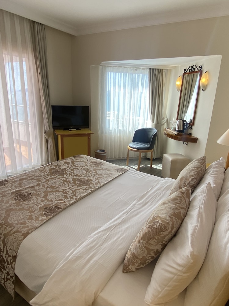 Roseira Beach Resort 7/43