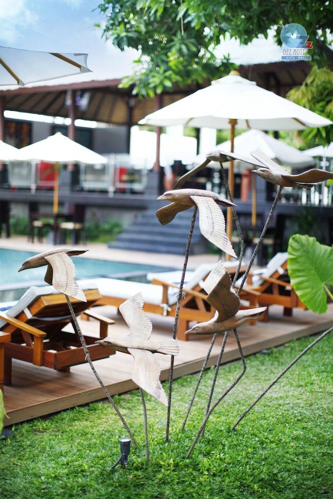 Ozz Hotel Kuta Bali 38/42