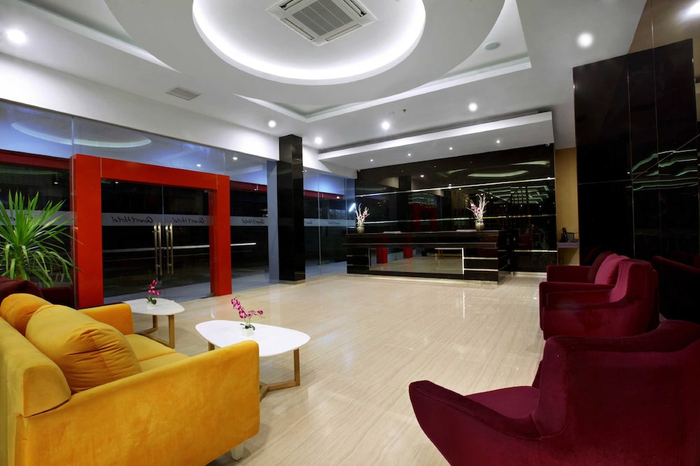 Lobby at QUEST HOTEL BALIKPAPAN, BALIKPAPAN