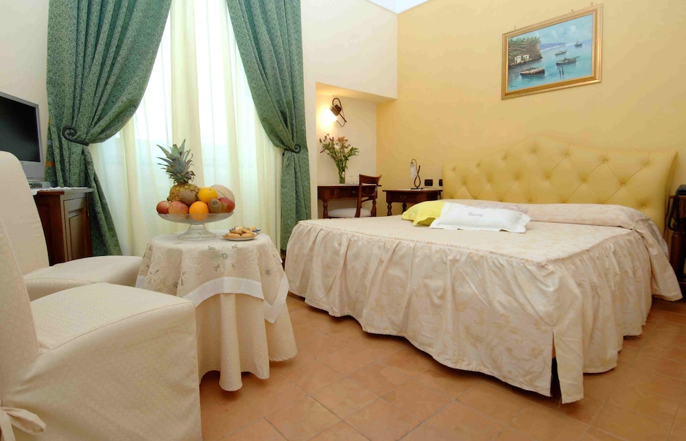 Hotel Villa Annalara 16/77
