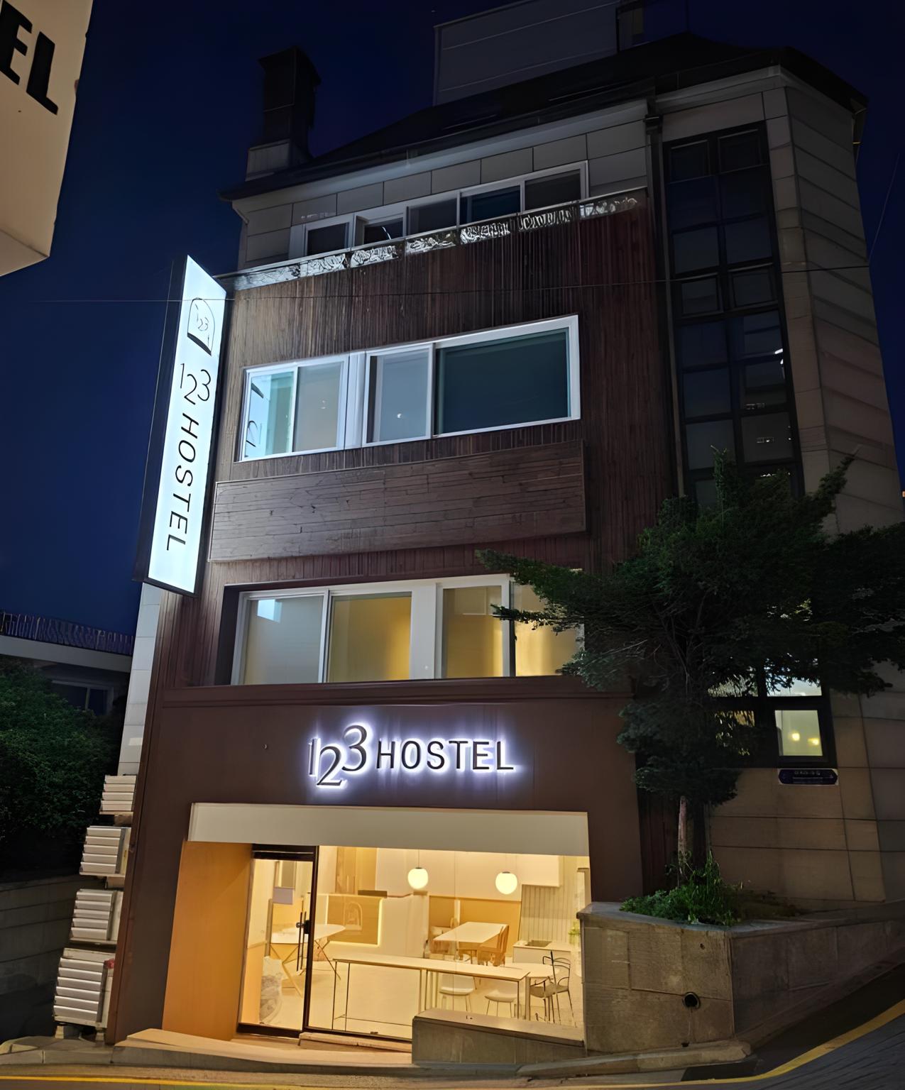 123 Hostel 2/53