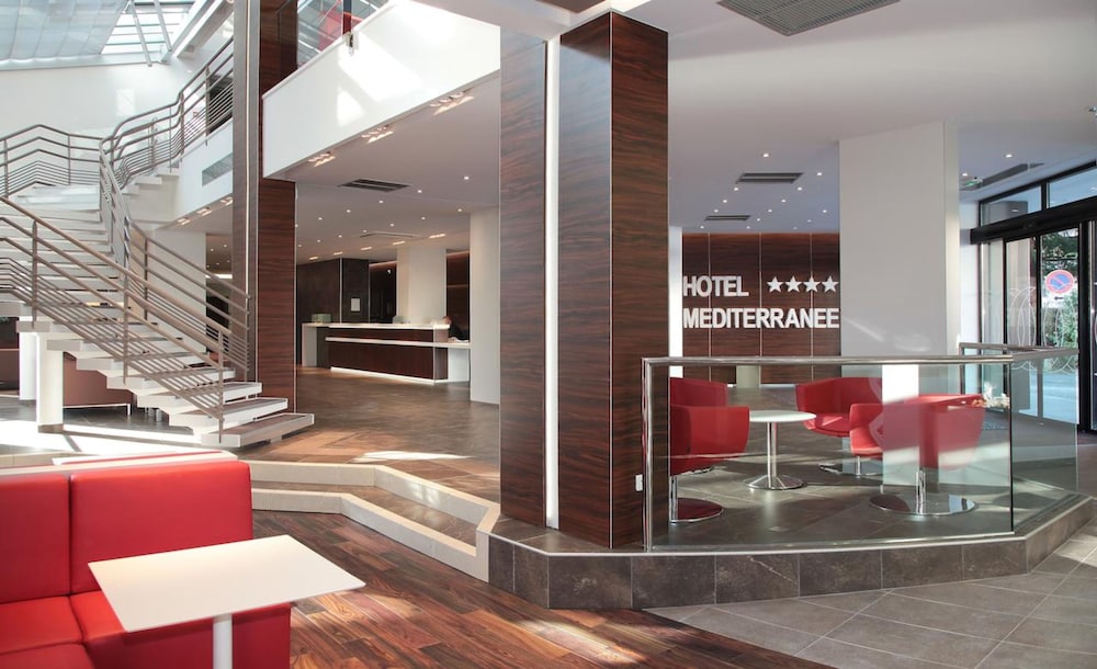 Hotel Mediterranee 5/67