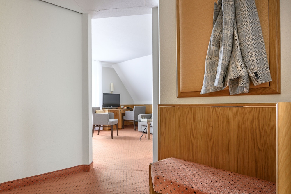 Hotel Restaurant Maier 29/76