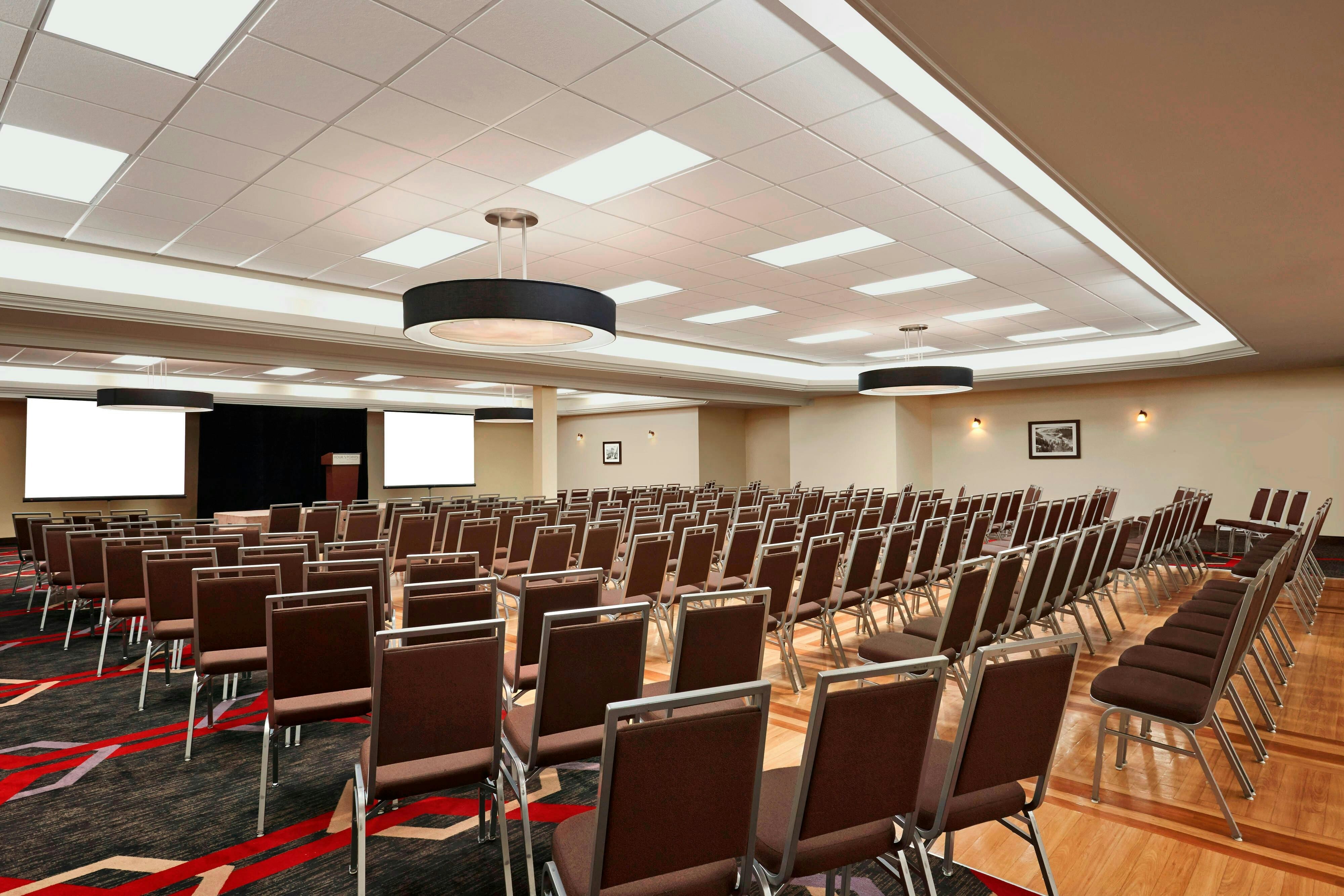 Four Points by Sheraton Edmonton South 5/7