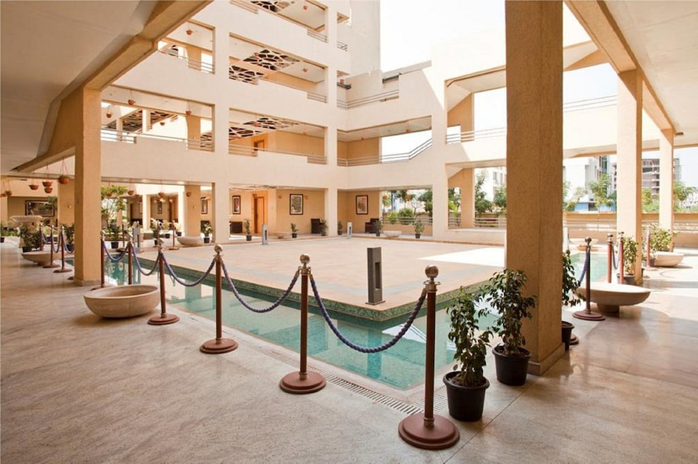 St Laurn Meditation And Spa 47/50