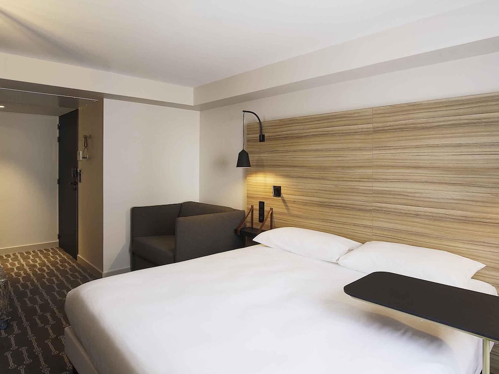 ibis Styles Laval Centre Gare 17/67