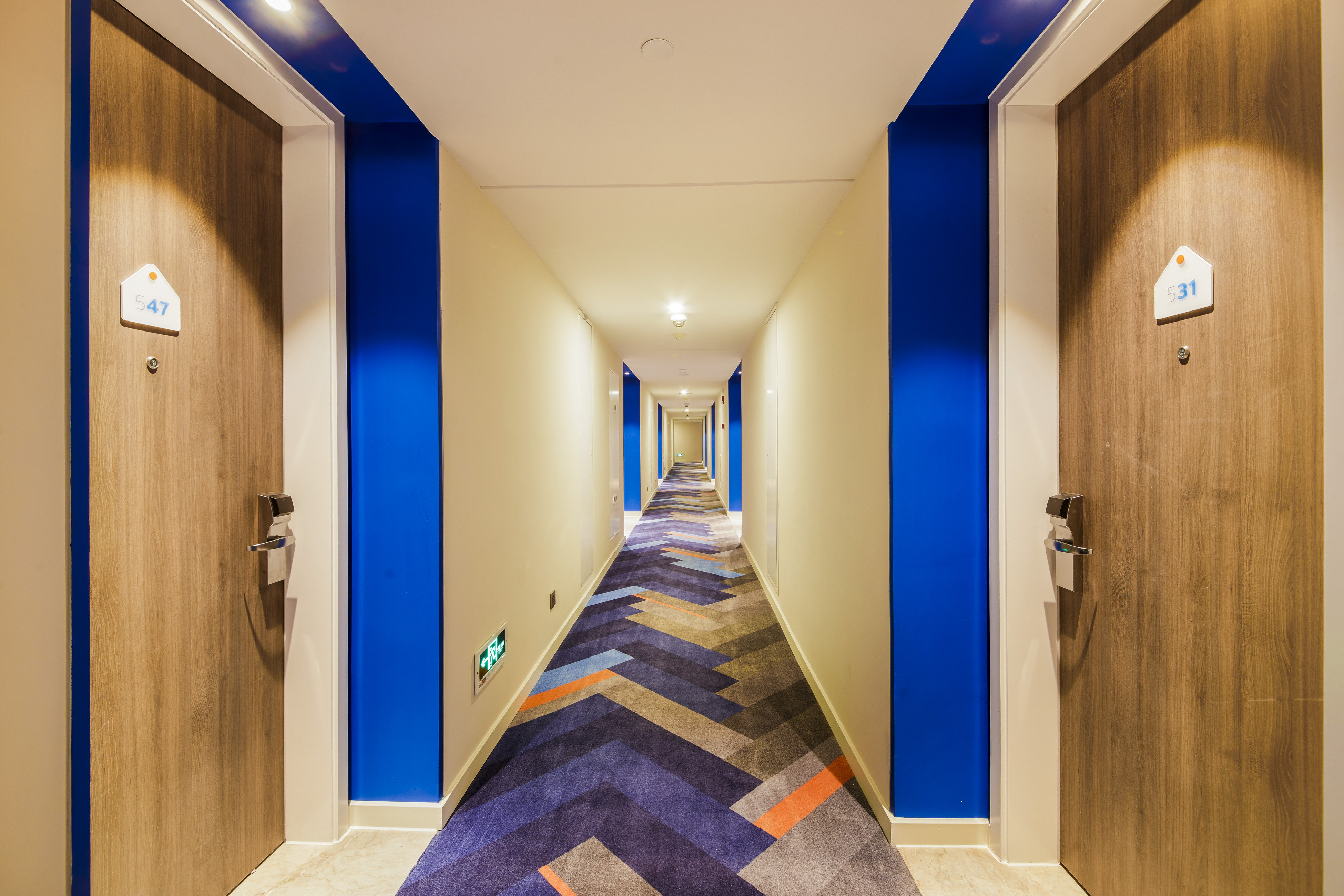 Holiday Inn Express Shanghai Xuhui Binjiang 1/11