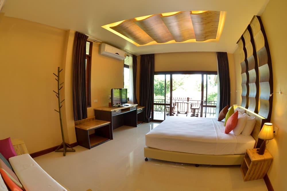 Palm Leaf Resort 16/54