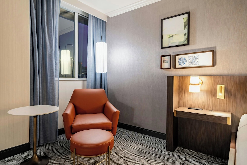 Courtyard by Marriott San Diego Downtown Little Italy 44/64