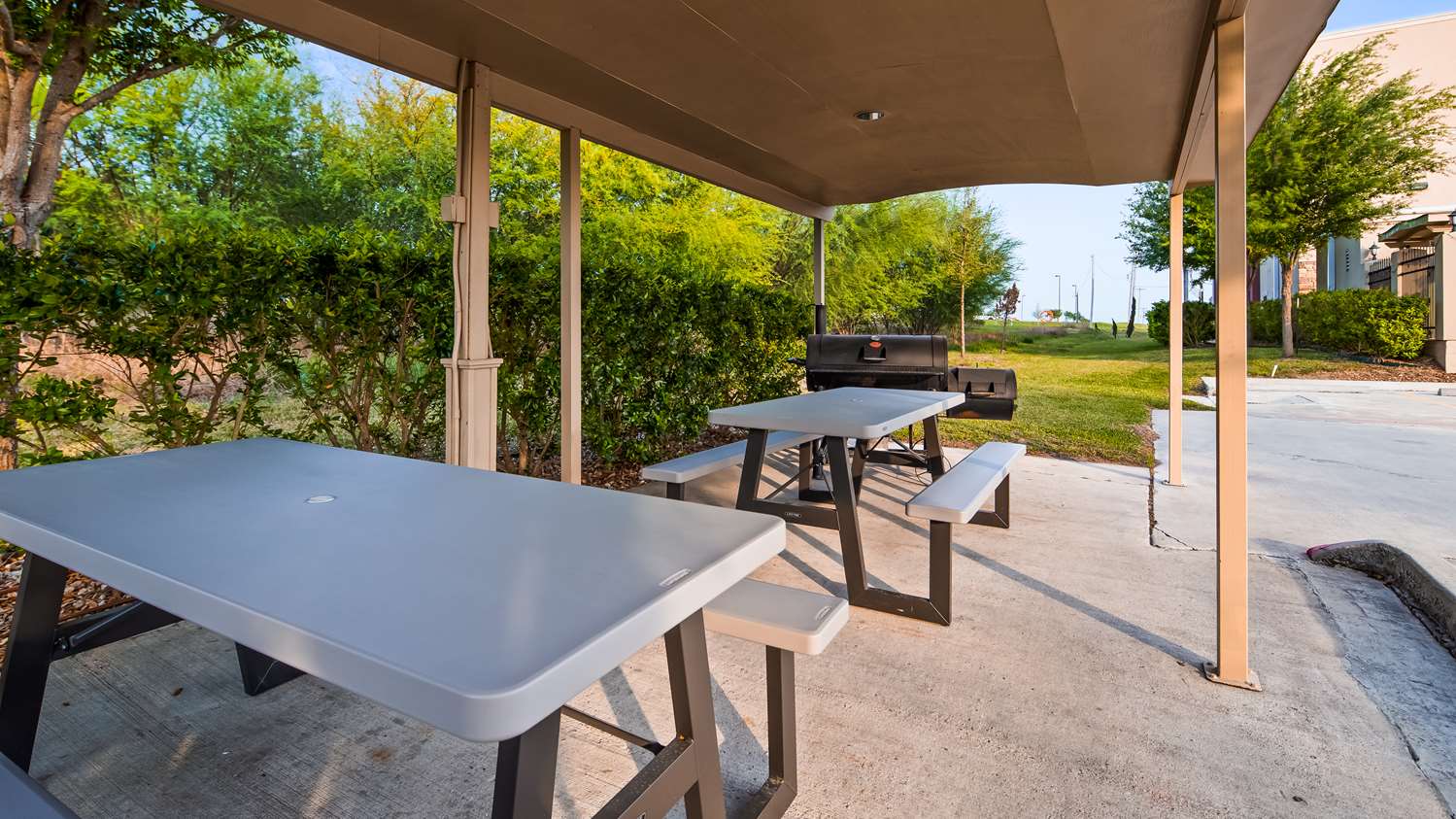 Best Western Plus Kenedy Inn 14/29