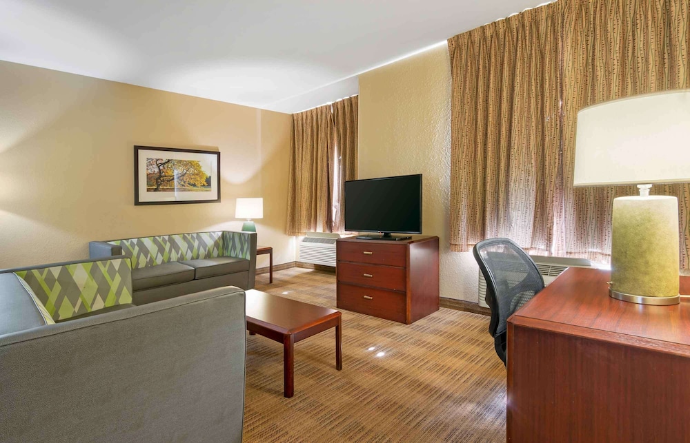 Extended Stay America- Kansas City - Overland Park - Metcalf 41/53