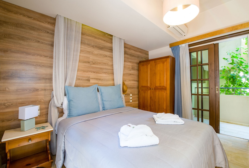 1 BEDROOM, FAMILY, APARTMENT, BALCONY