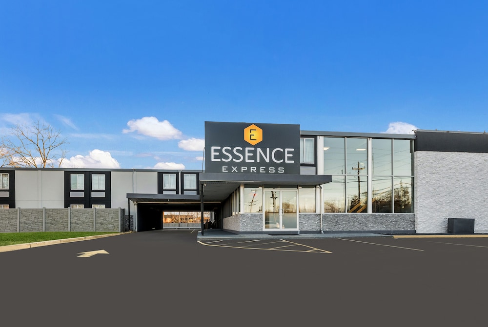 Essence Express Wayne 1/23