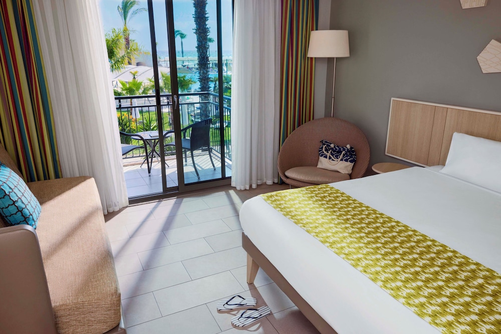 SUPERIOR, DOUBLE BED
