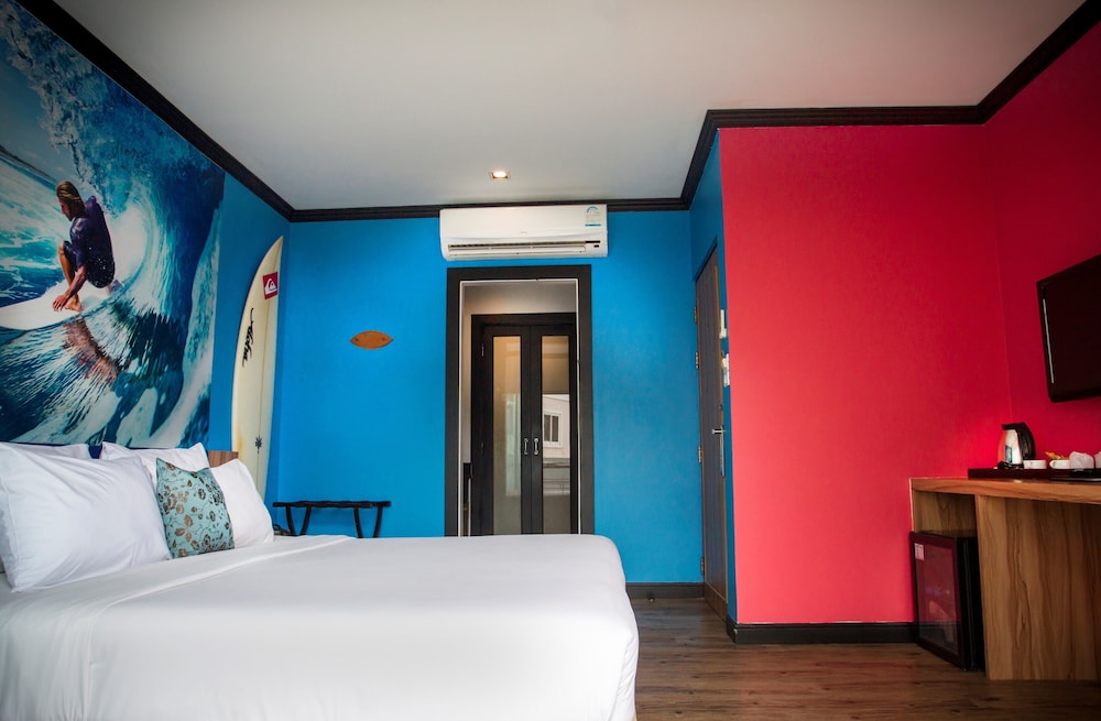 MUST SEA HOTEL(FORMERLY MUSSEE KATA BOUTIQUE) 34/70
