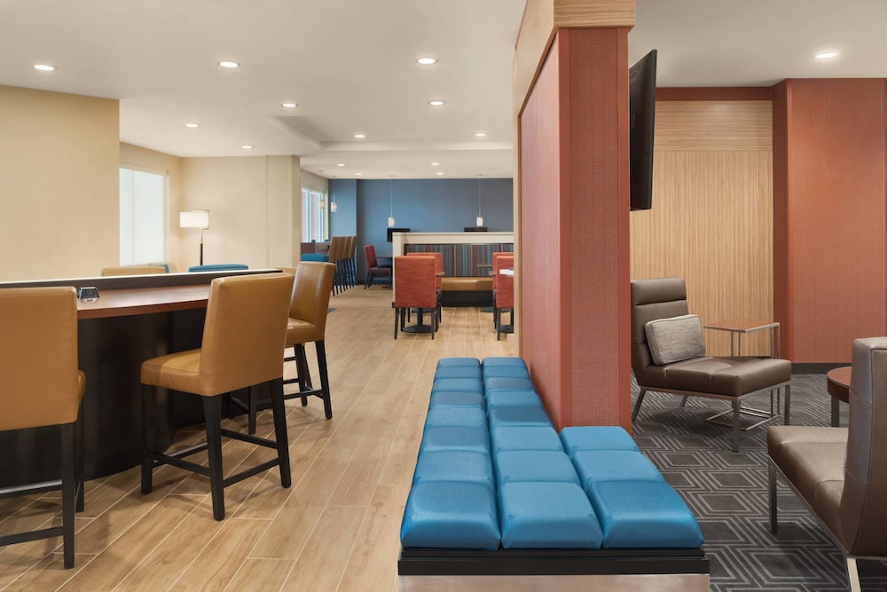 TownePlace Suites by Marriott Dubuque Downtown 33/40