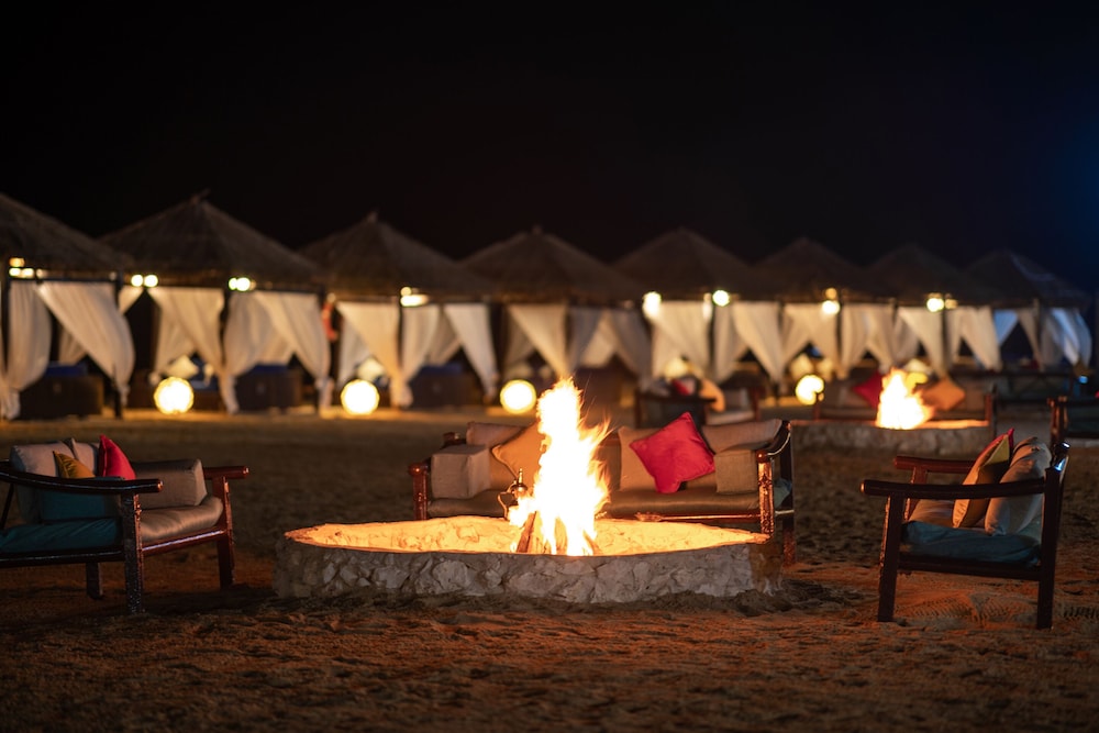Regency Sealine Camp 39/44