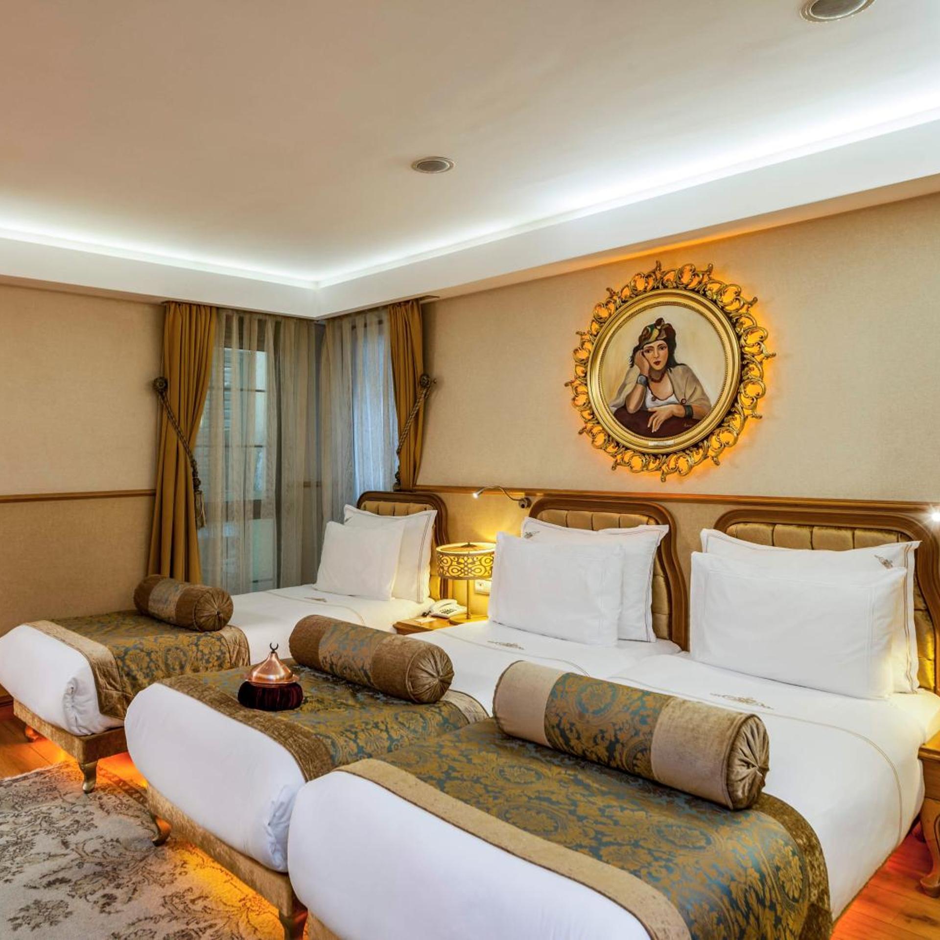 غرفة بسرير مزدوج مع سرير إضافي، Hotel Sultania Boutique Class 3/8