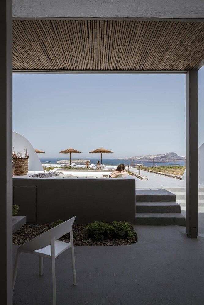 Coco-Mat Hotel Santorini 34/43