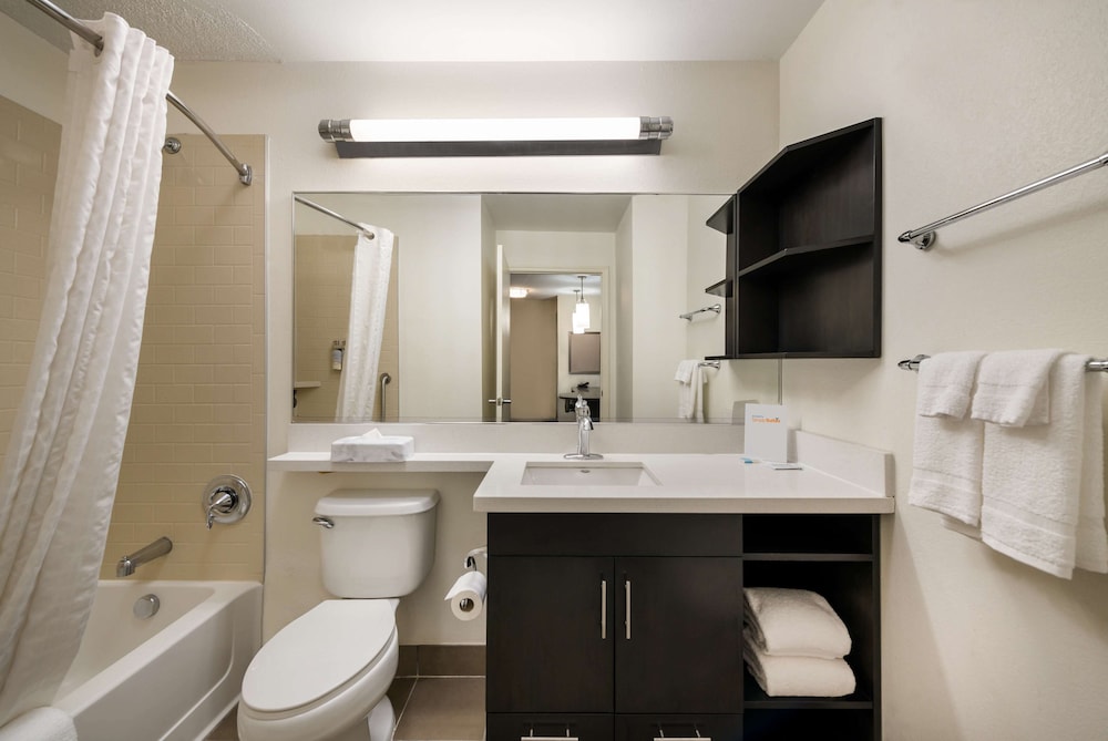 Sonesta Simply Suites Hampton 13/47