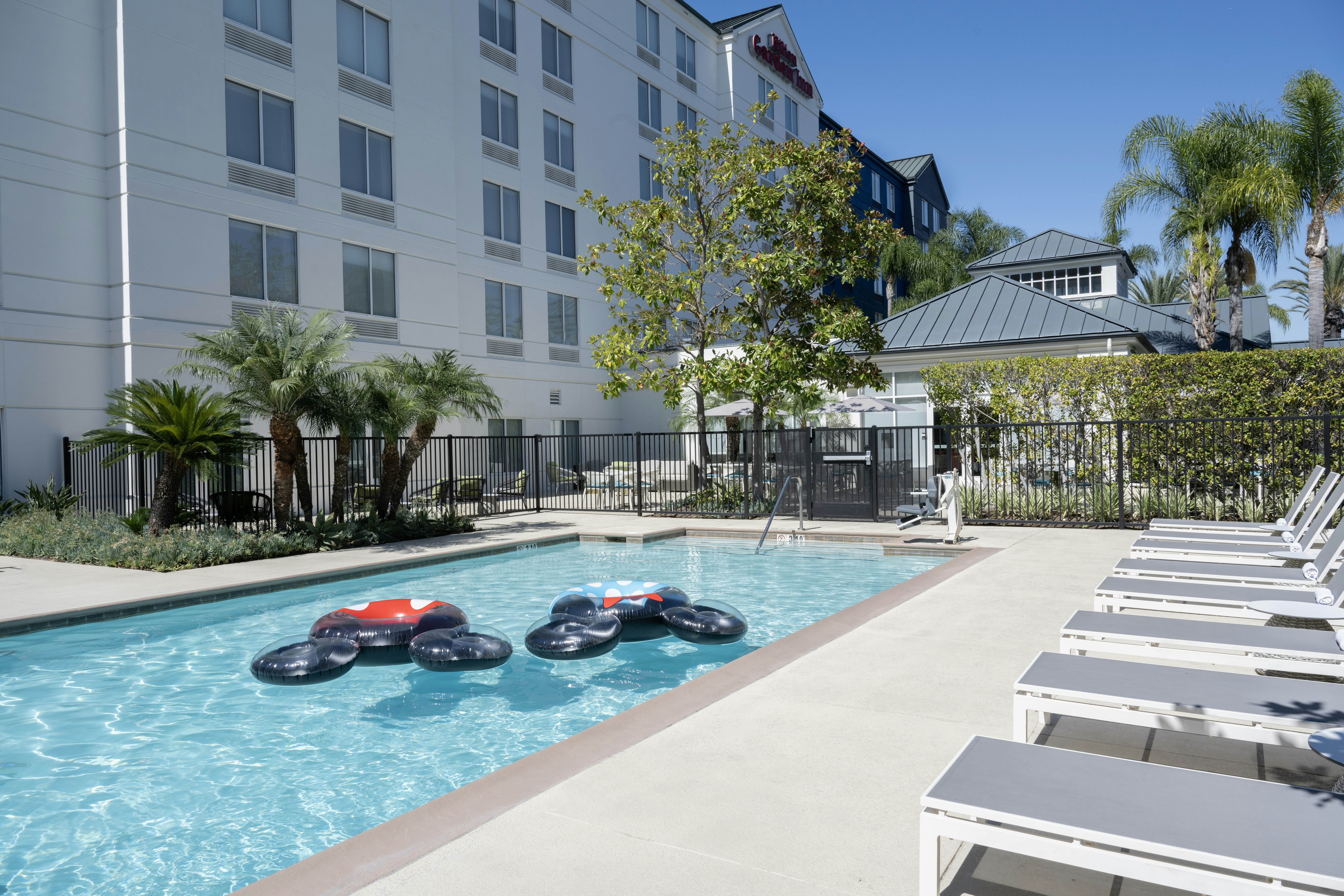 Hilton Garden Inn Anaheim Garden Grove 41/41