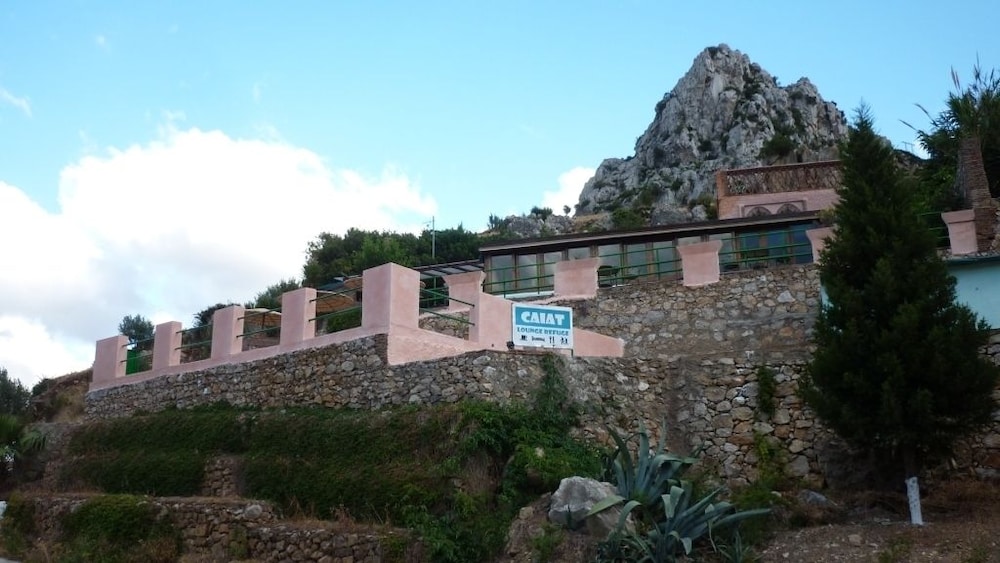 Caiat Refuge 2/50