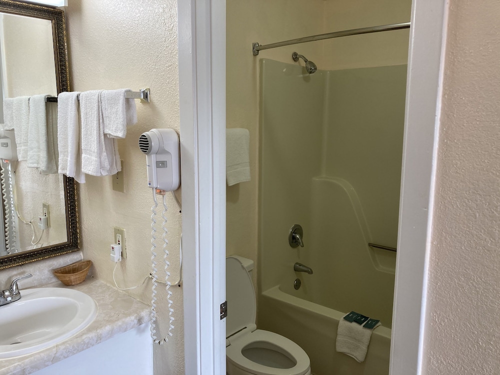 Travel Inn Hazen 63/63