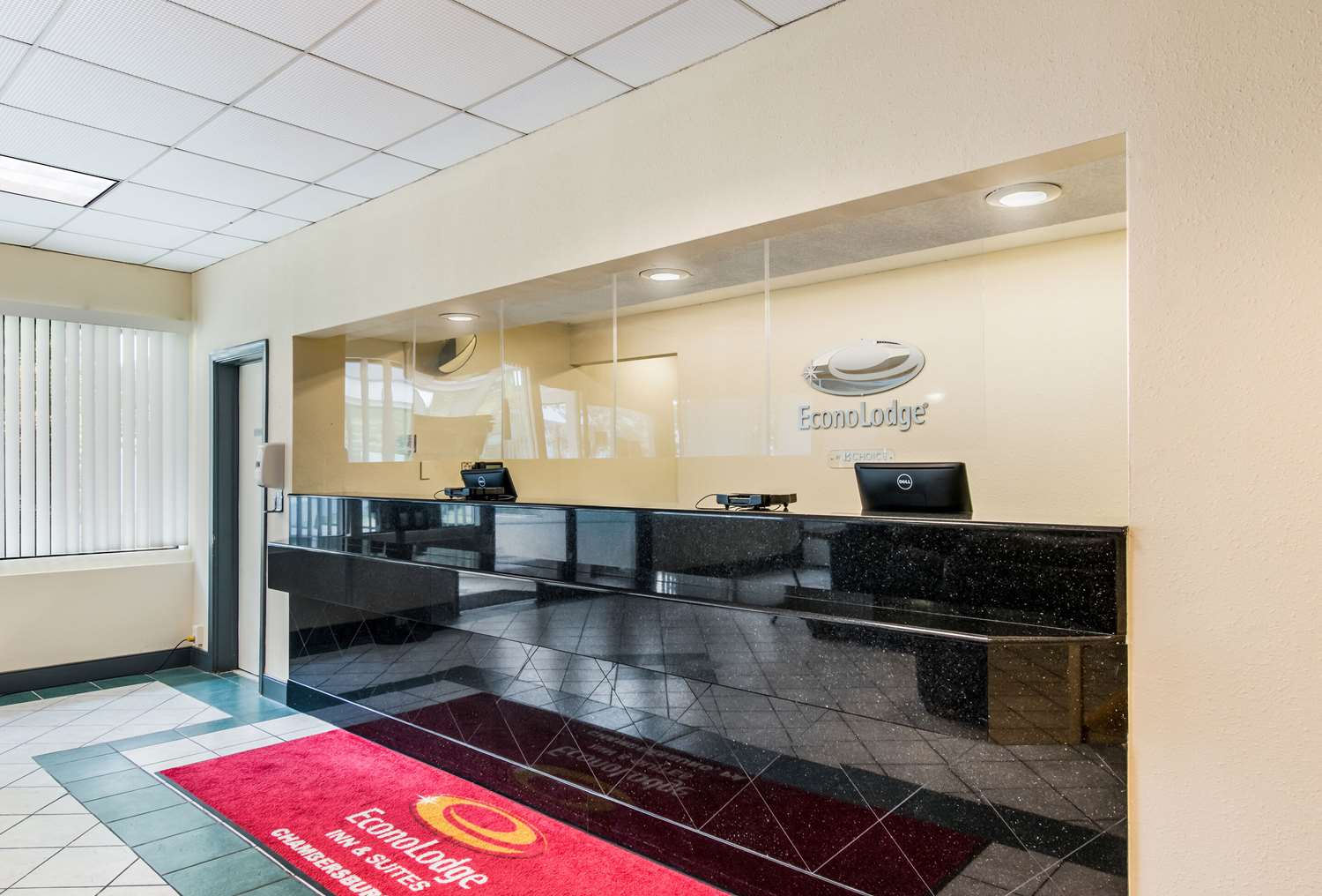 Econo Lodge Inn & Suites Chambersburg Central 5/27