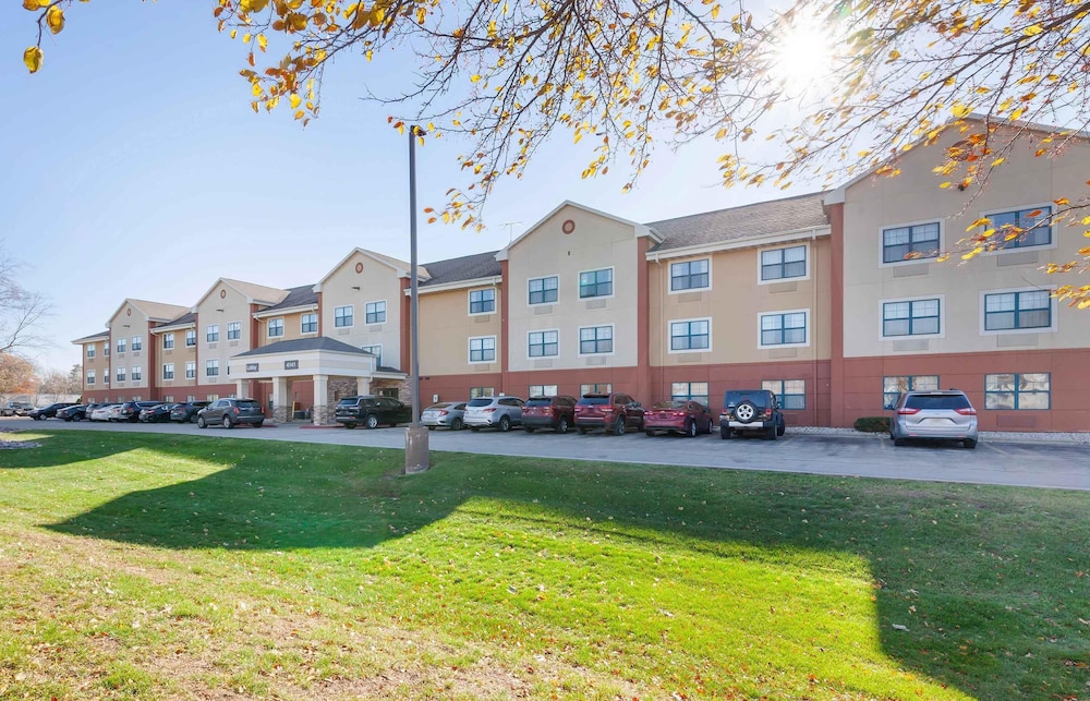 Extended Stay America Appleton - Fox Cities 44/51